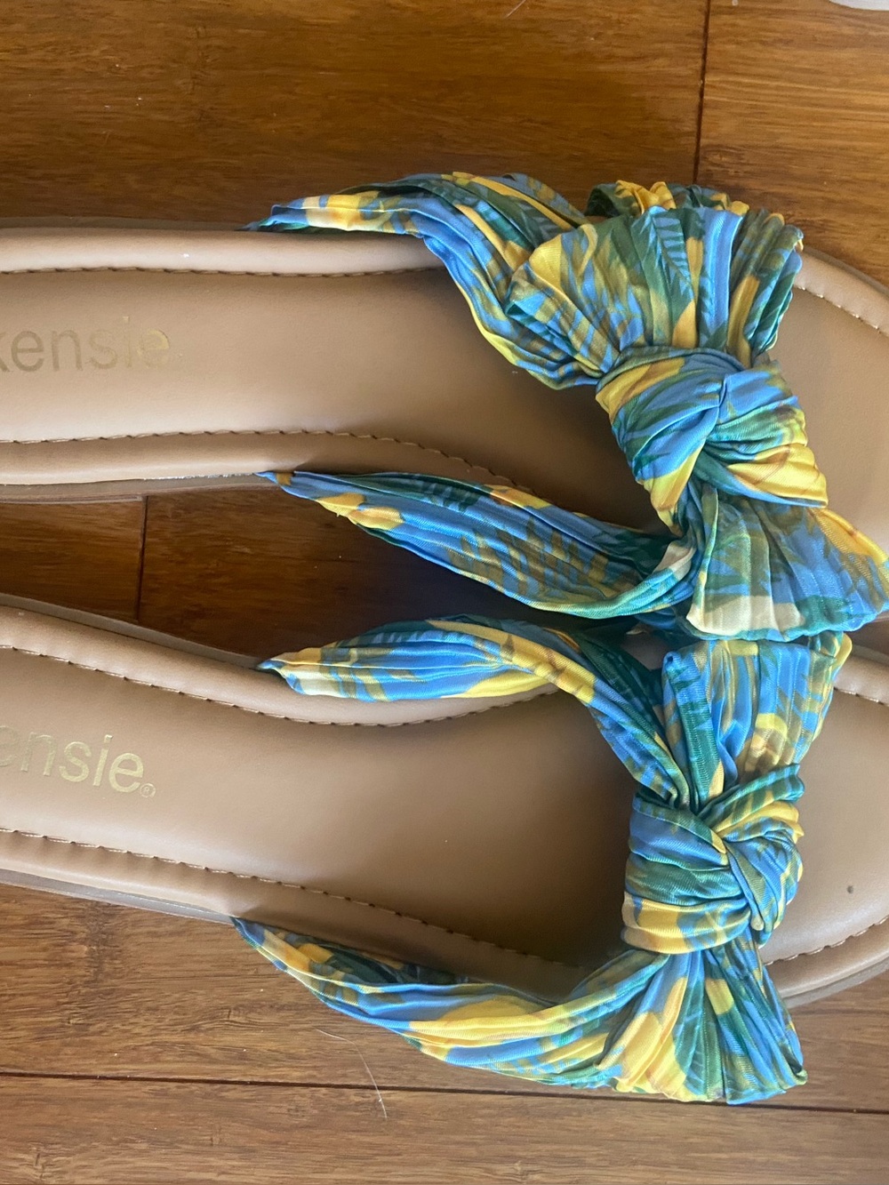 Kensie Womens Blue & Yellow Knot-Detail Slide Sandals